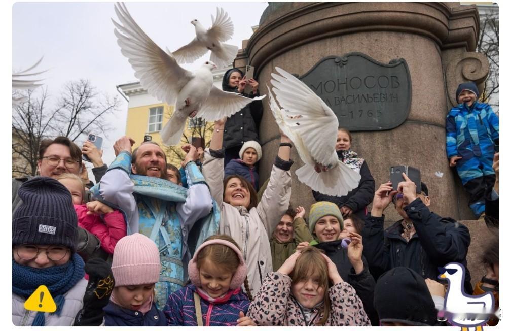 俄总统普京下达指示了据俄新社报道，俄罗斯总统普京9日向国防部长别洛乌索夫和武