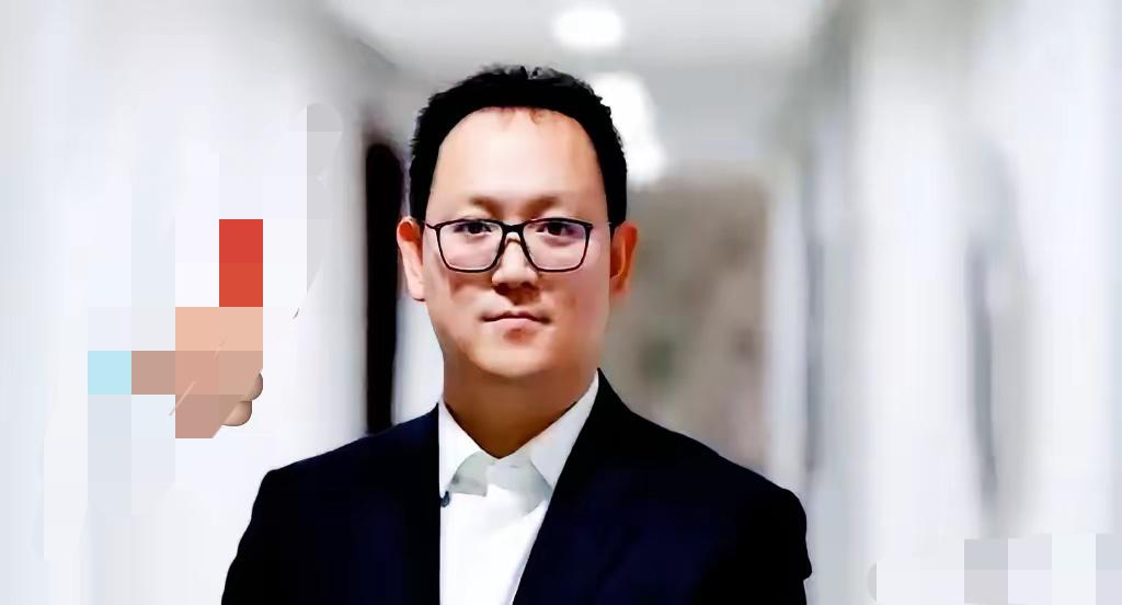 清华学霸县委书记落马，竟栽在“低级趣味”上？别人落马图权图钱，哈尔滨方正县原