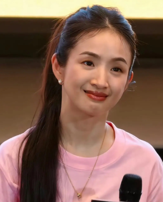 林依晨近期的状态，真的给所有女人狠狠上了一课以前总有人说，女明星婚后生子就该