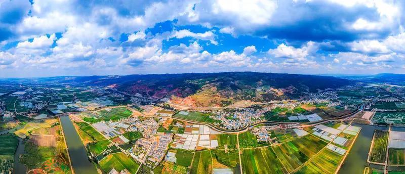 炒股不能和庄赌气。很多炒股的的股友，股票一但被套住就死死抱着不放。前阵子就碰