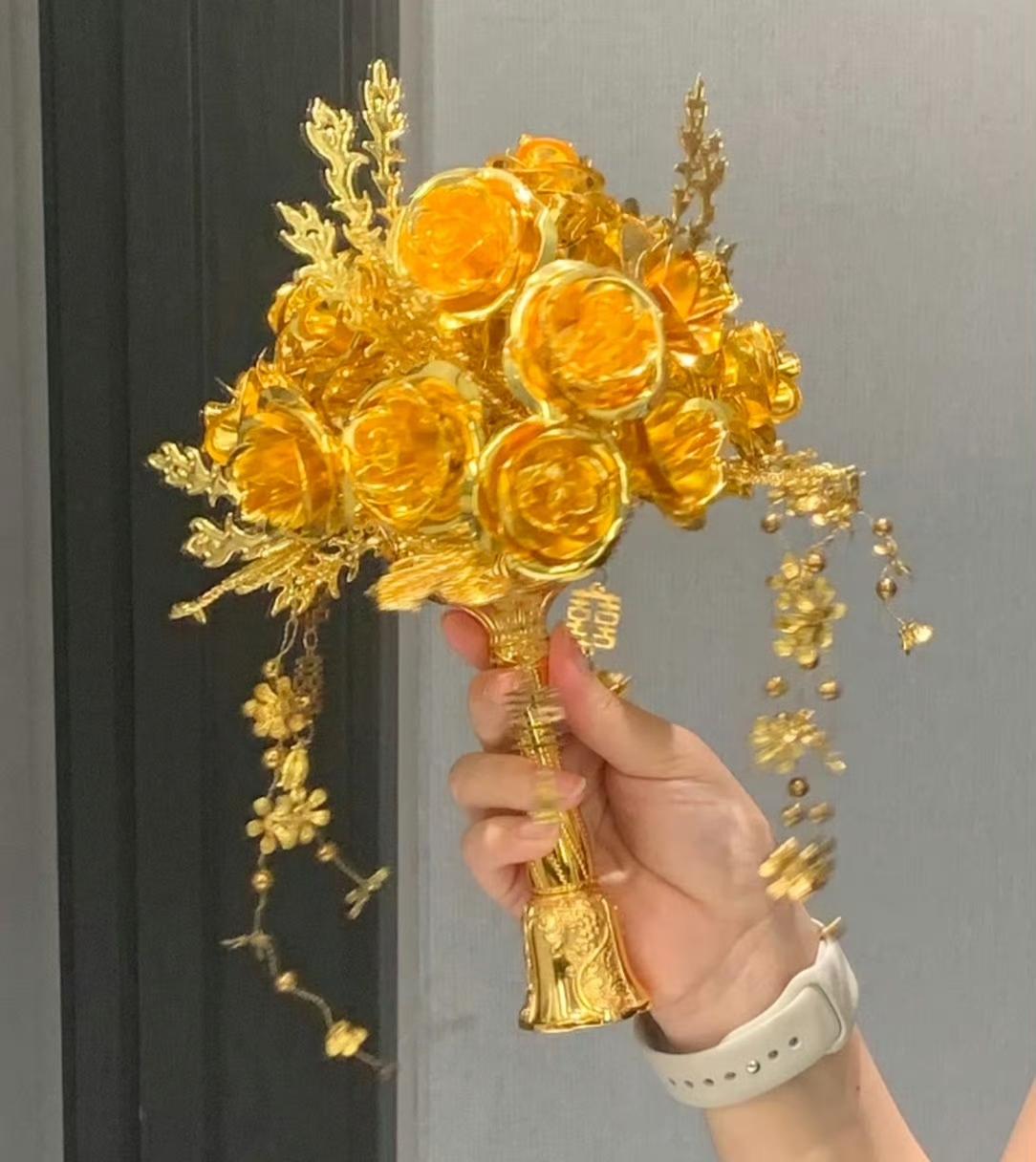 “二月有钱花…”​​​愿你幸福安康，欢喜常相伴，吉祥永围绕。