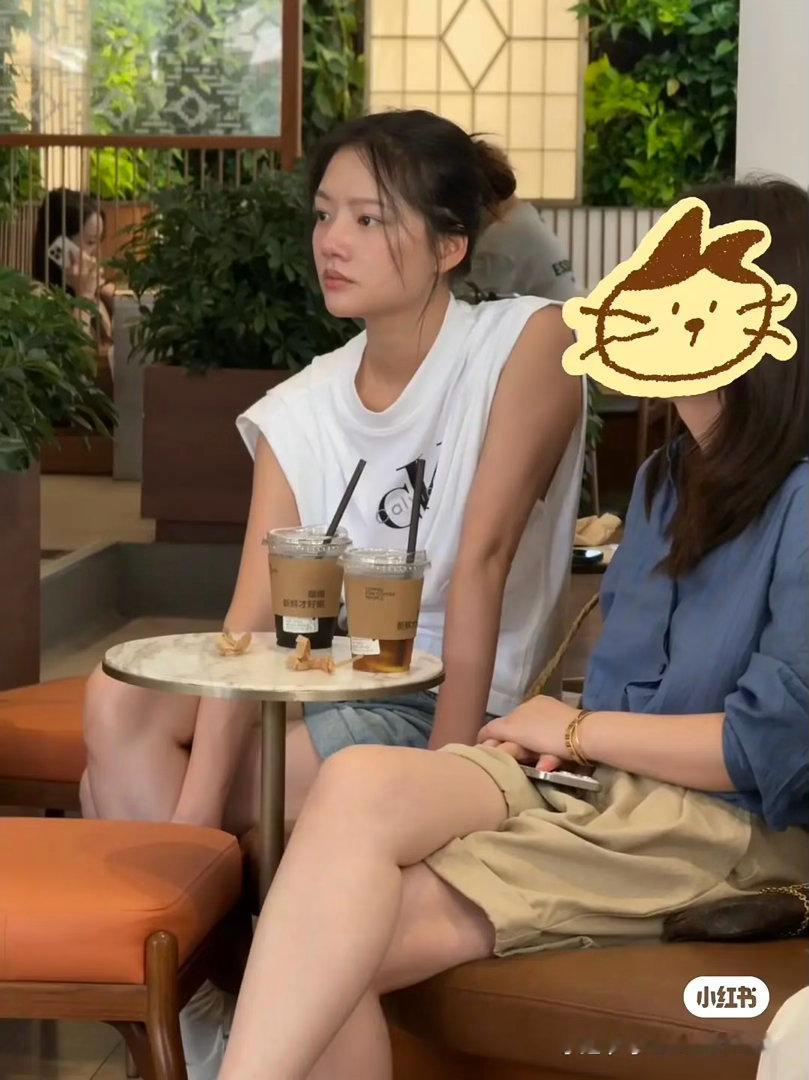 任敏他拍怎么如此魁梧