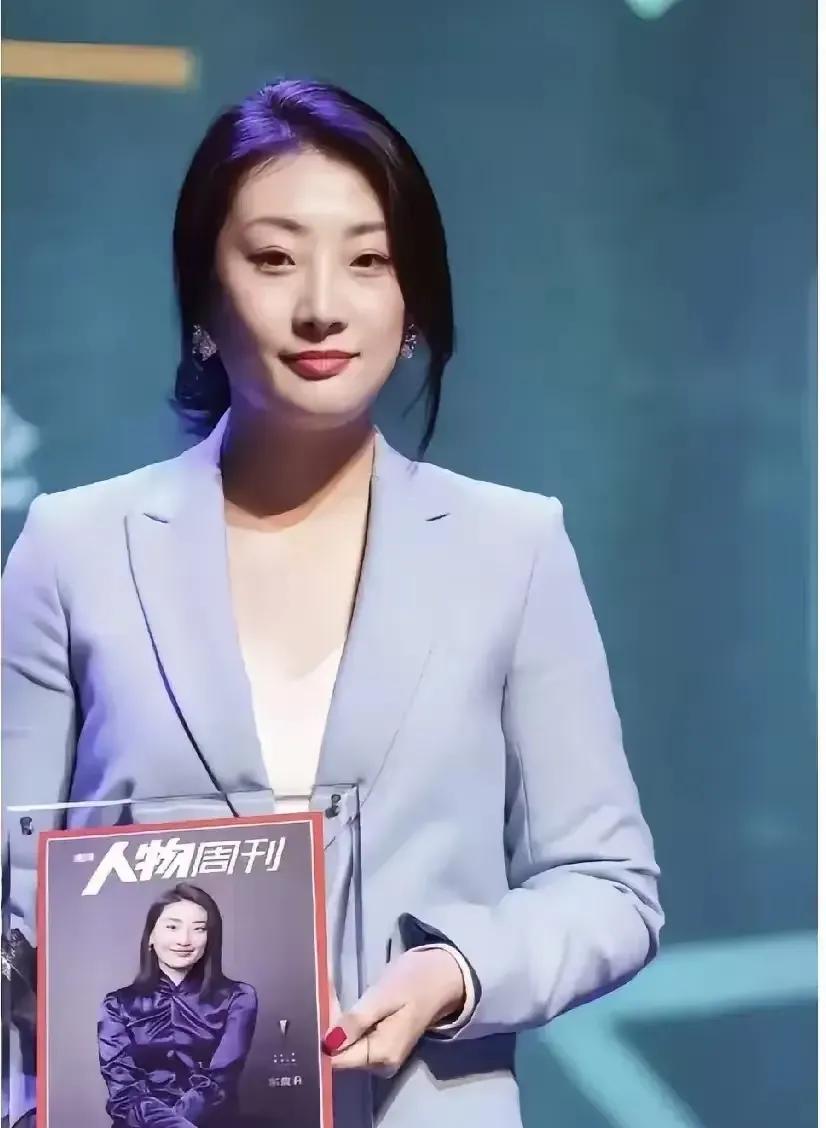宗馥莉的这个名字是她妈妈师幼珍取得，寓意着馥郁芬芳，是妈妈对女儿的美好祝愿。