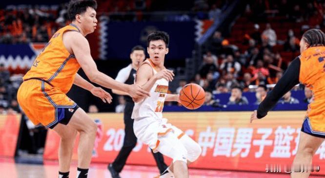 弱队刷子也是吹起来了，肯帝亚这个队懂得都懂，吴冠希在江苏能赛季场均二十加得分，在