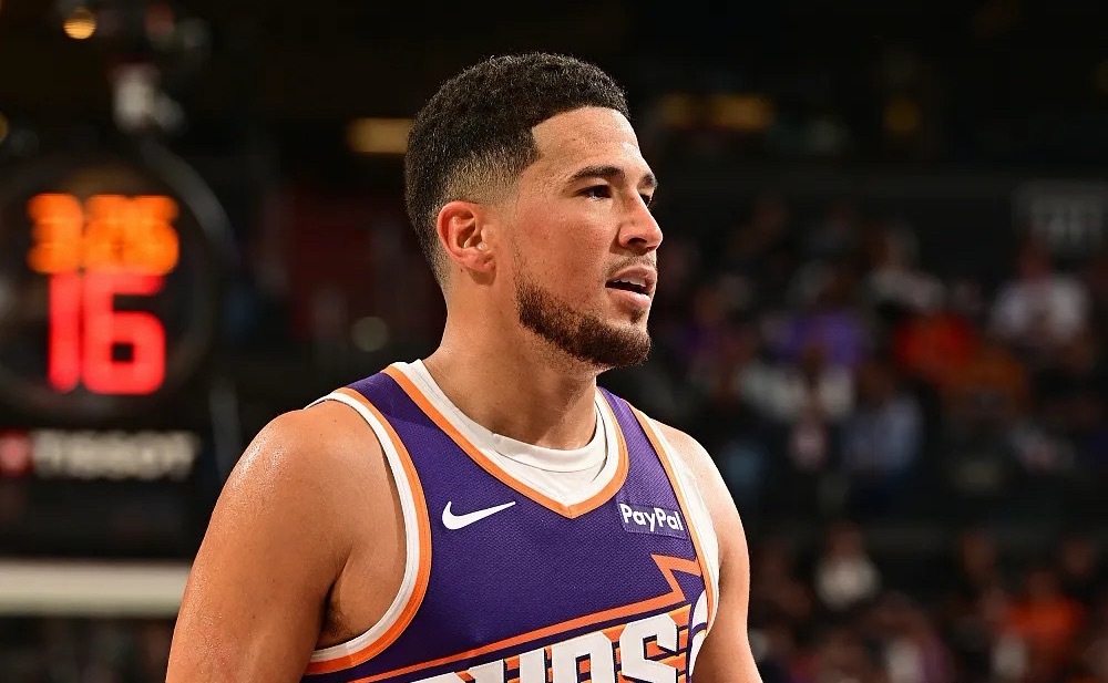 NBA常规赛继续进行，太阳明天将在客场对阵湖人。太阳发布了本场比赛的伤病报告：德