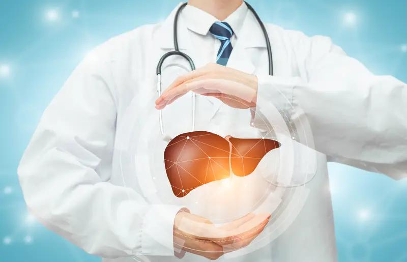 什么原因会导致肝硬化导致肝硬化的原因还挺多。酗酒就是个常见因素，长期大量饮酒，