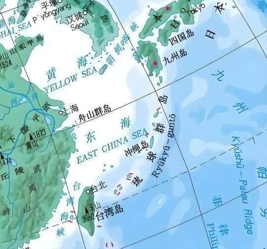1943年，罗斯福两次主动把琉球交给中国，蒋介石没要，两次都回复说：“