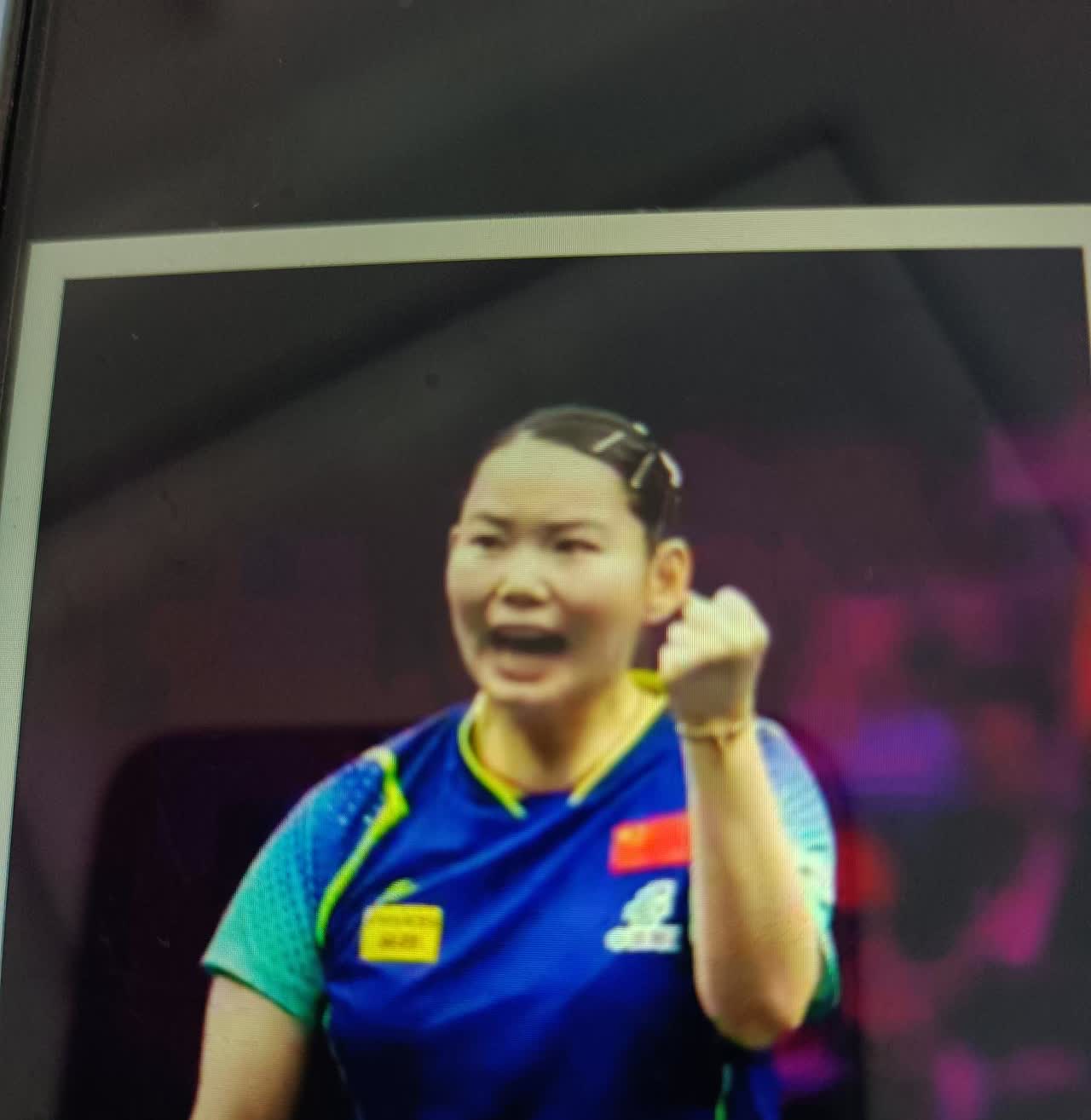 与国乒队员感情至深的陪练都是谁？孙颖莎——何卓佳、刘炜珊。王曼昱——陈熠
