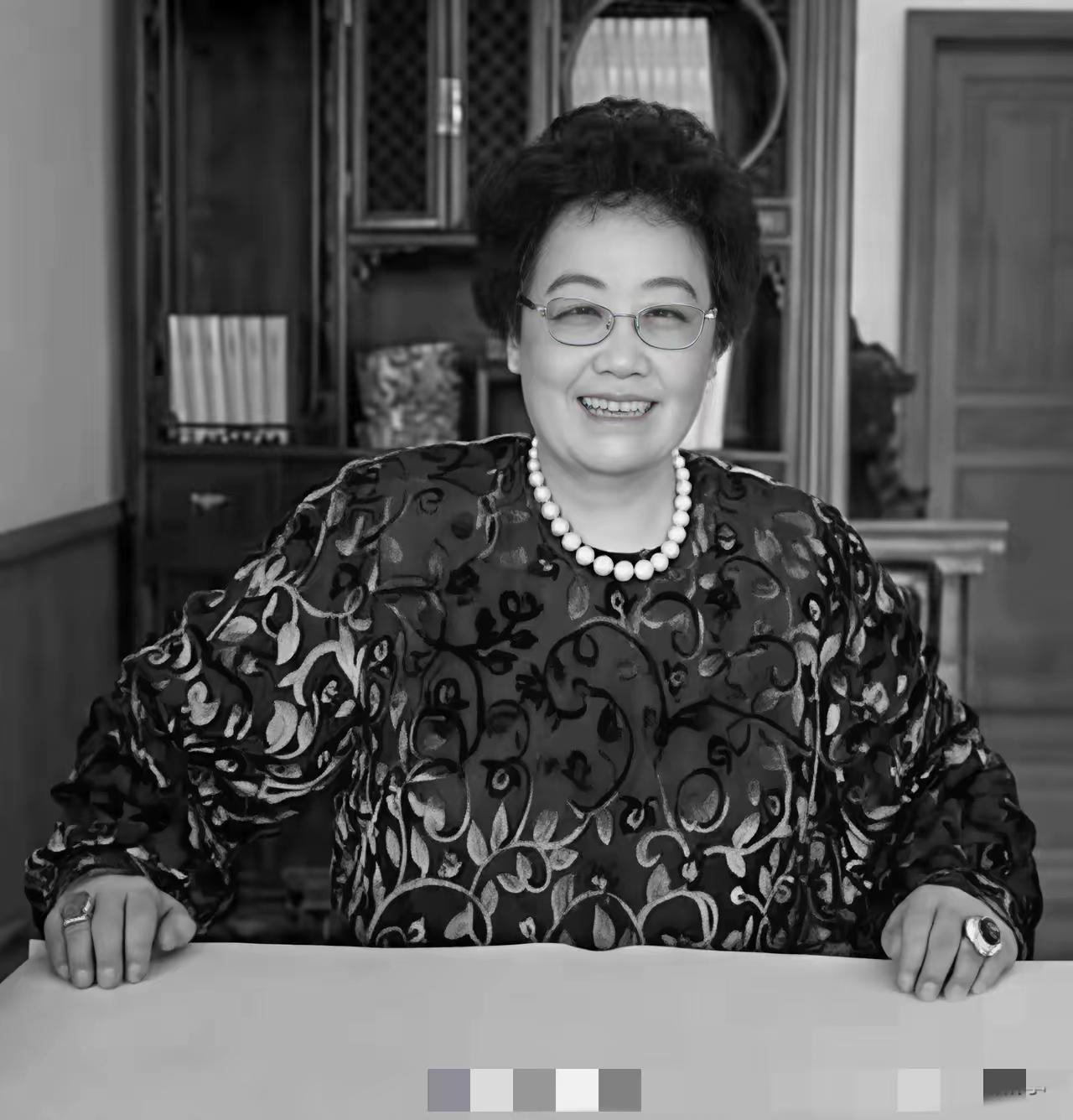 太突然了！85岁陈丽华女士去世，她不是因为生活不顺利，家庭不和，而是因为