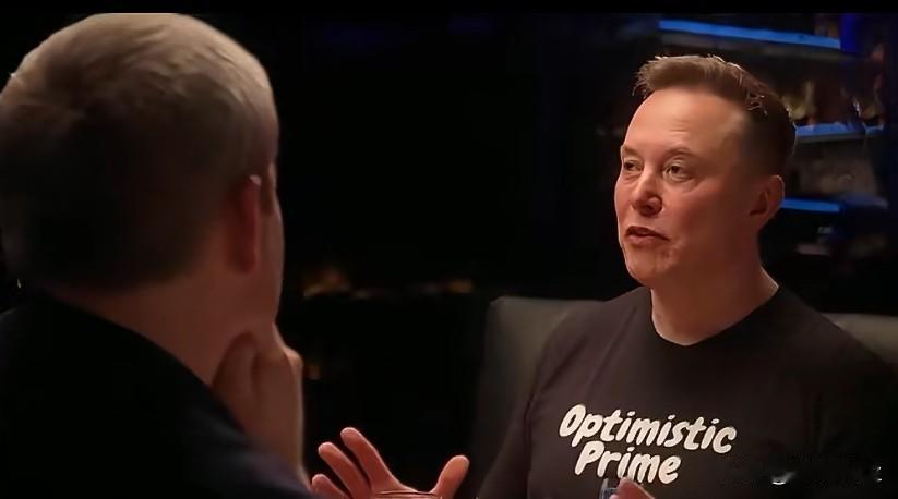 马斯克:“如果没有人工智能和机器人，美国百分之百会破产，现在光是国债利息就超过一