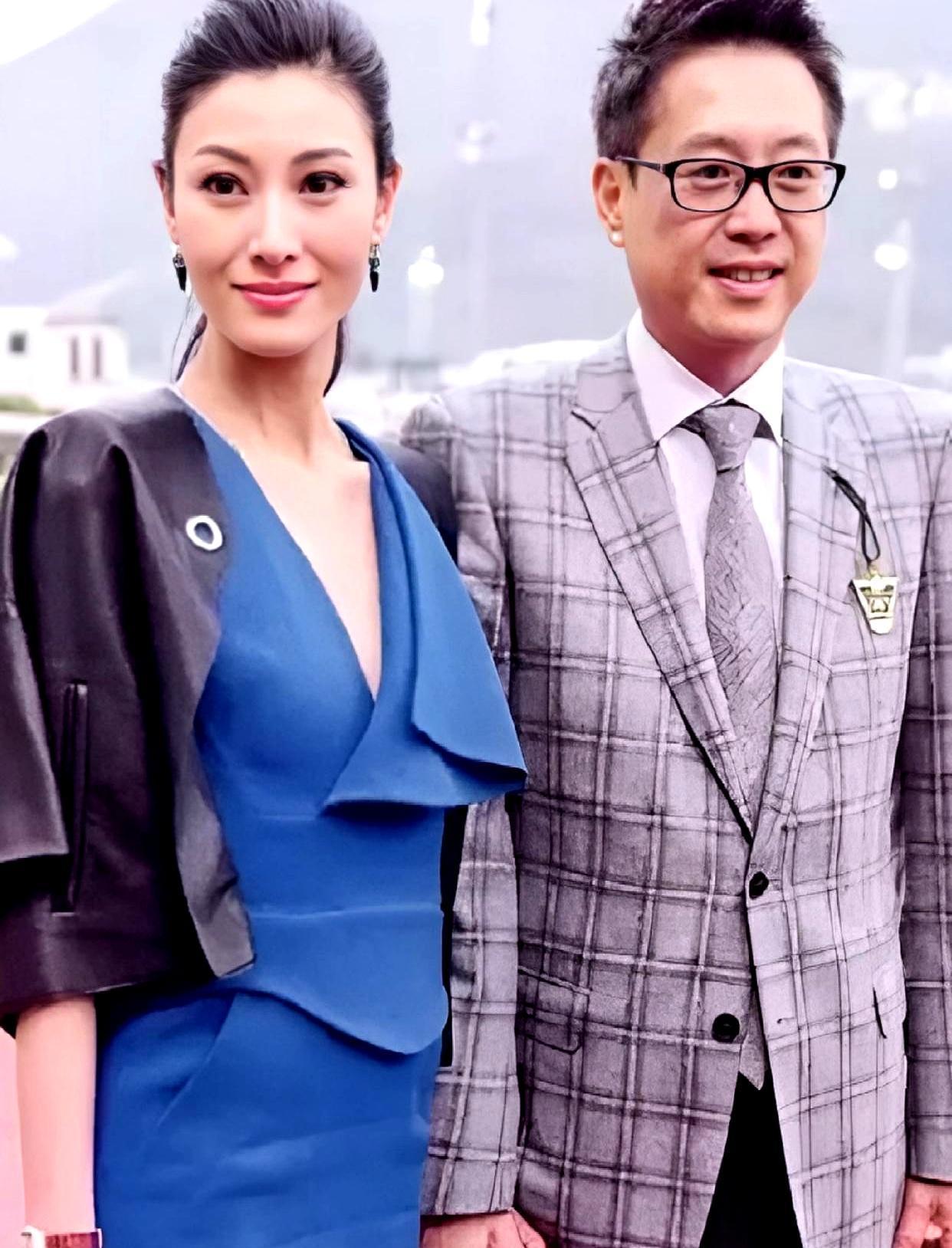 当年嫌人家端茶不够格现在全家等着跟她合影？？三十年前刘嘉玲想进许家喝