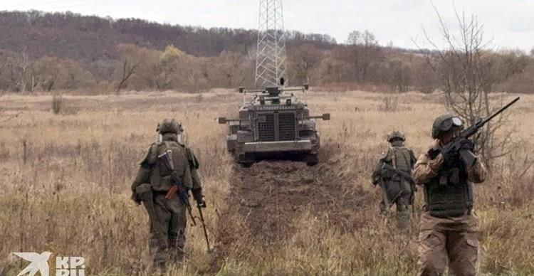 朝鲜工兵在库尔斯克地区执行排雷任务。这批部队隶属朝鲜人民军工程兵序列，配备现代金