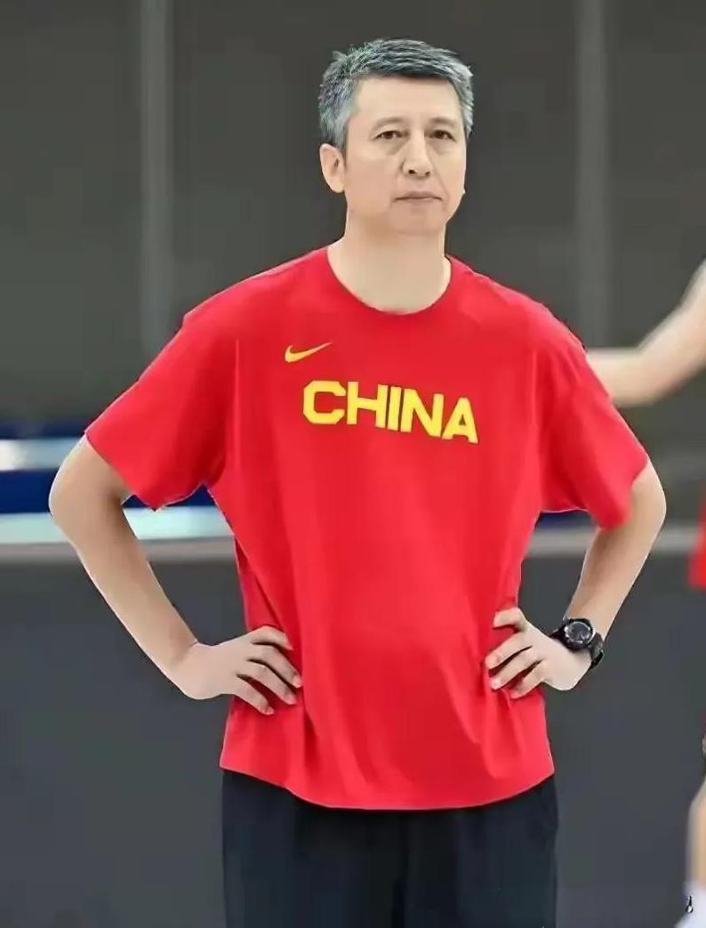任何人都没有资格非议郭士强的用人策略——在亚洲杯男篮决赛中，中国男篮以一分之差惜