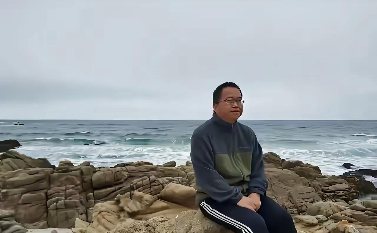 戴了9年电子脚镣，他无罪归国：美国锁住的芯片科学家，终于回家这个“他”，是