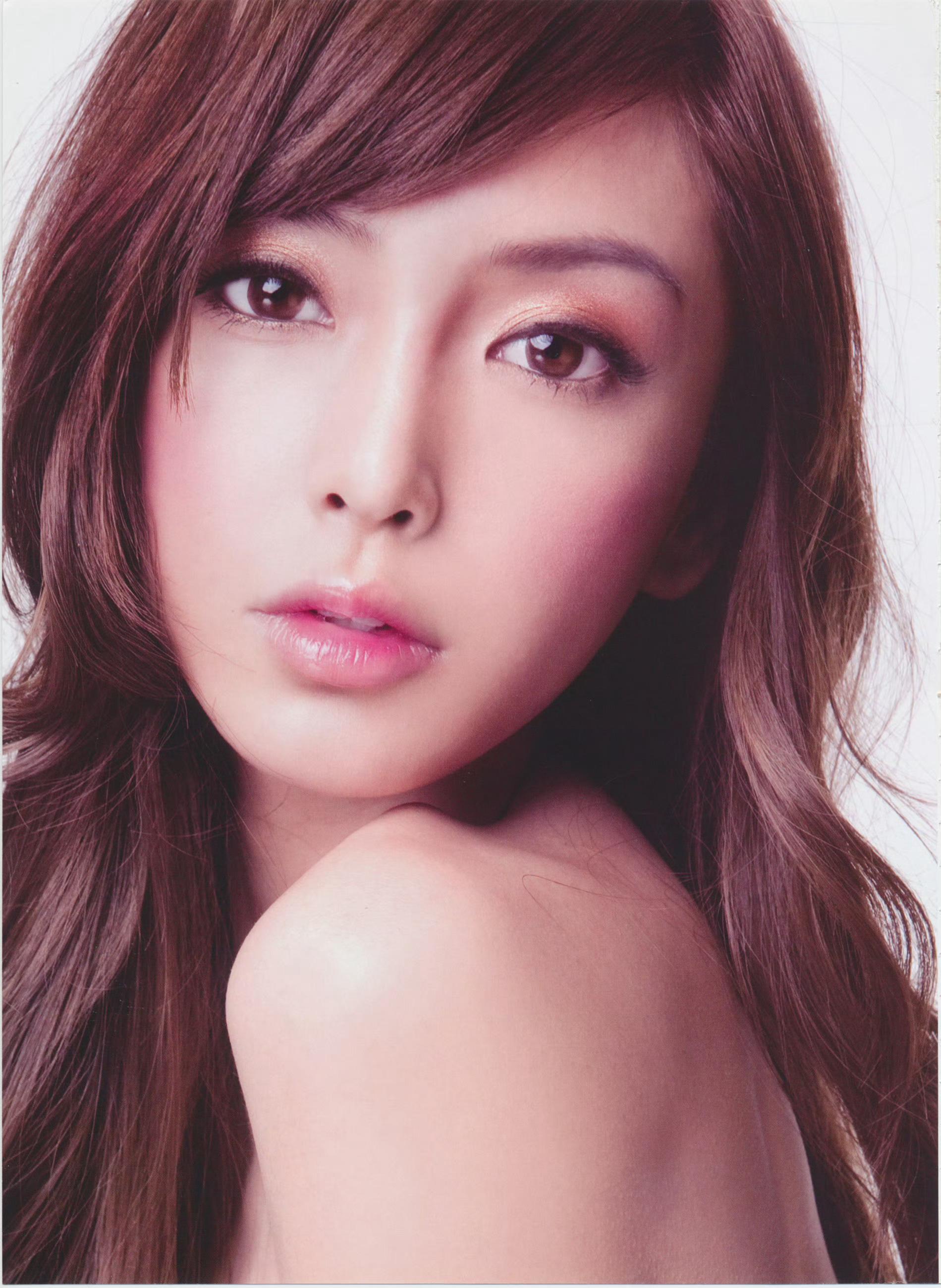 angelababy🌸angelababy“你的名字，是我手机里最特别的备注