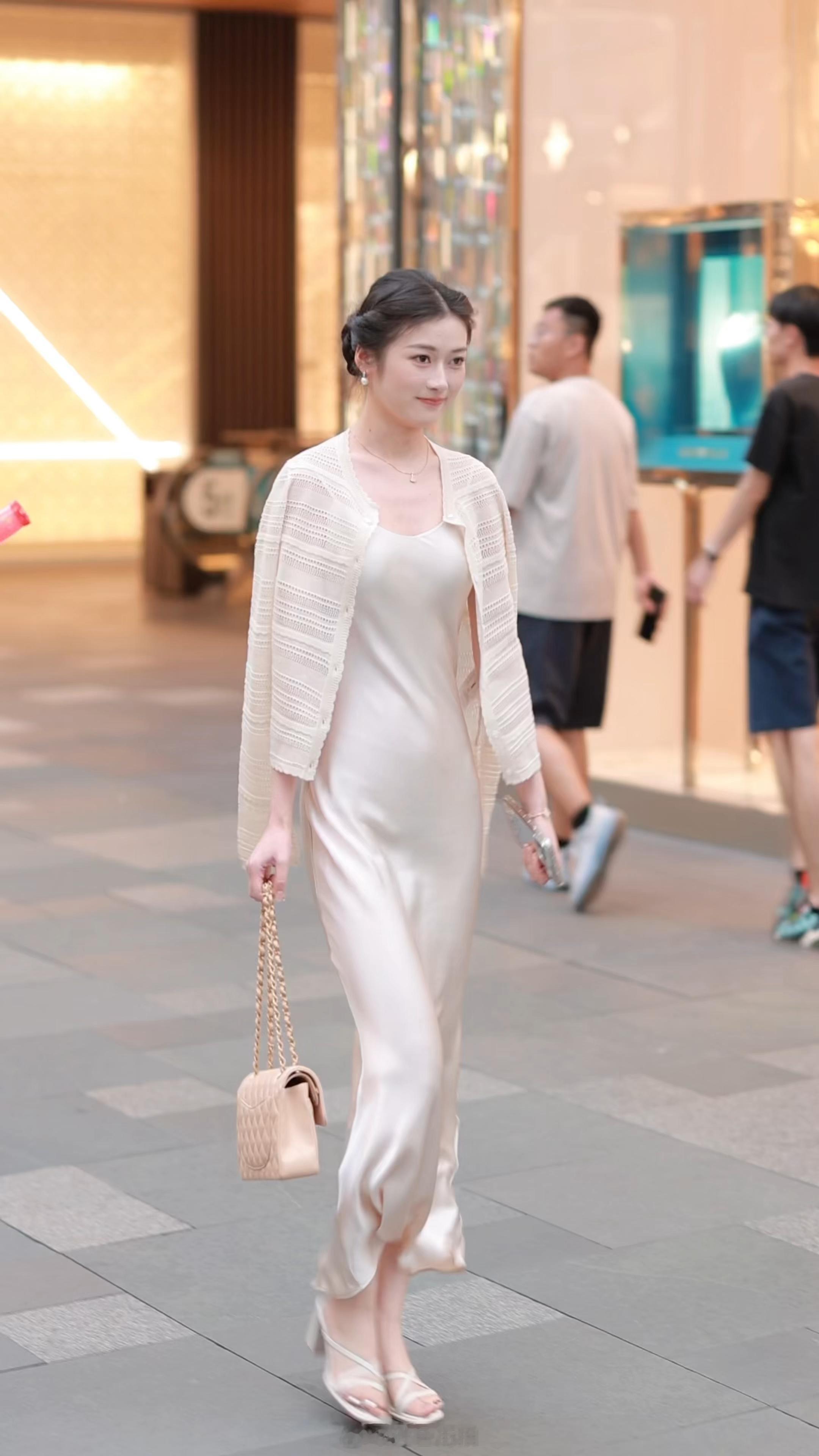 【成都街拍】今日最佳。丨摄影拍照每日穿搭