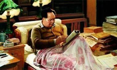 “活到老，学到老”。毛主席一生与书为伴。他的办公室兼卧室的房子面积很大，陈设最为