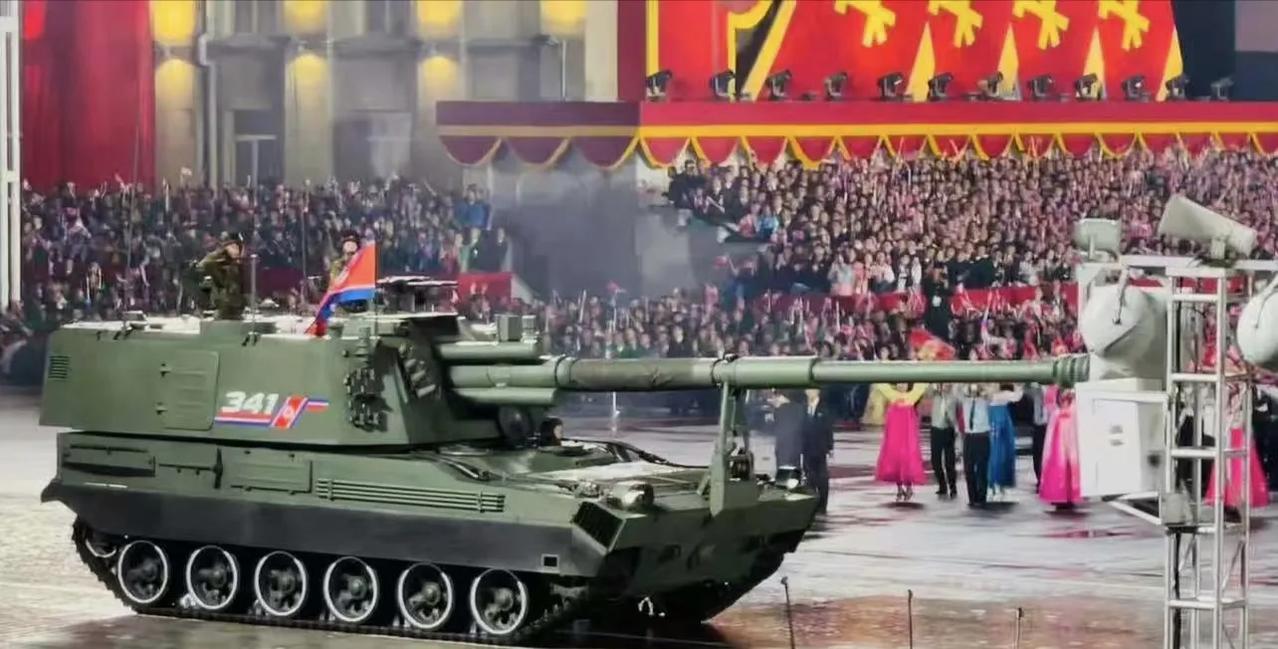 朝鲜庆祝劳动党成立80周年举行的阅兵式上公开展示的主体155毫米履带式自行榴弹炮