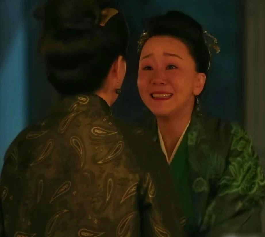 《知否》里的小秦氏，段位是真的高。装了19集“假面菩萨”，人前对顾廷烨嘘