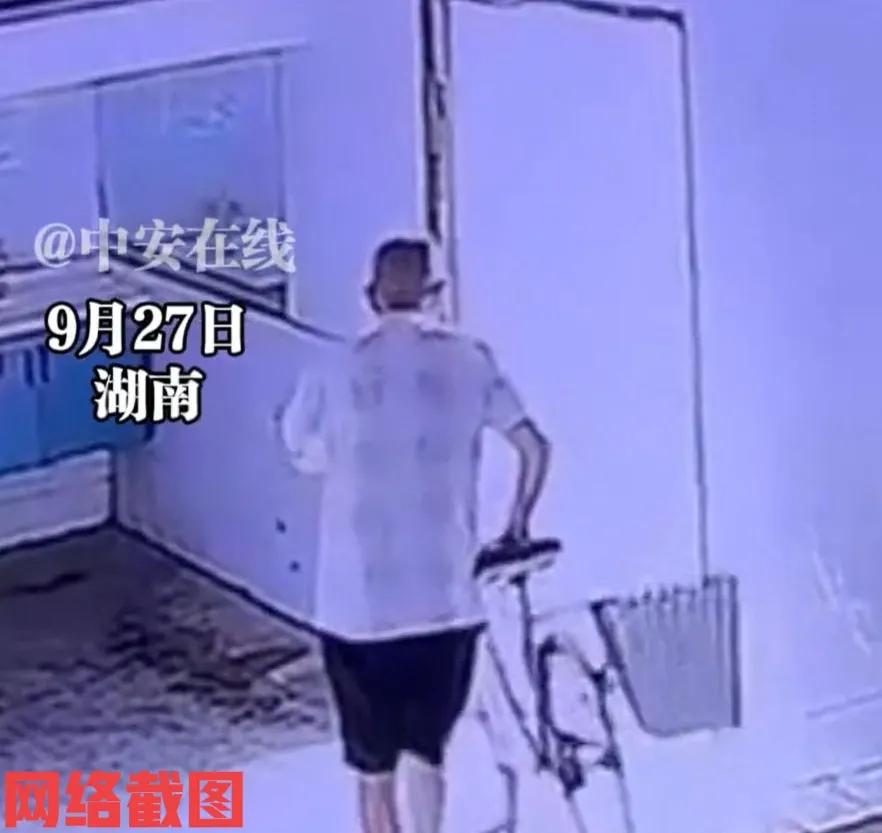 湖南常德有男子去医院。当男子正在前行时，突然听到身后有人摔倒的声音，男子想到