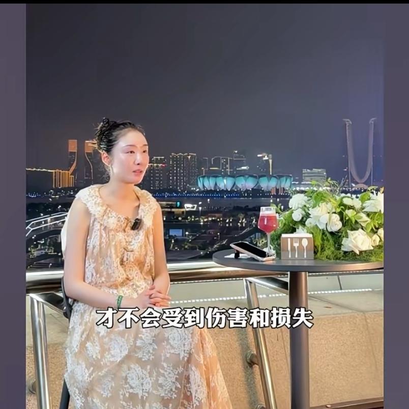 洗白太刻意！陈露受访甩锅卖惨，网友根本不买账陈露接受采访复盘当年和霍尊的风