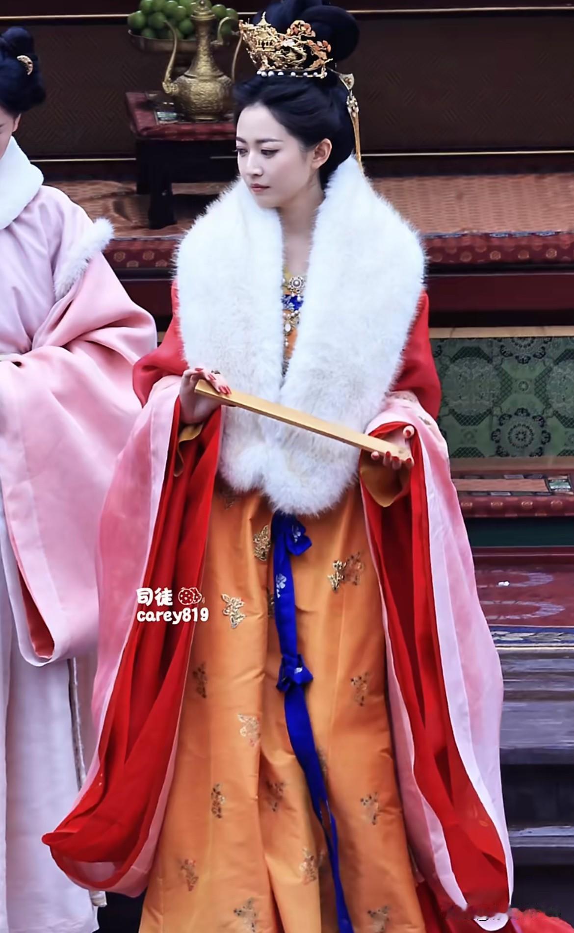 12月20日，陈钰琪《金吾不禁》造型，配不上她的演技，于正还是太会过日子了！1