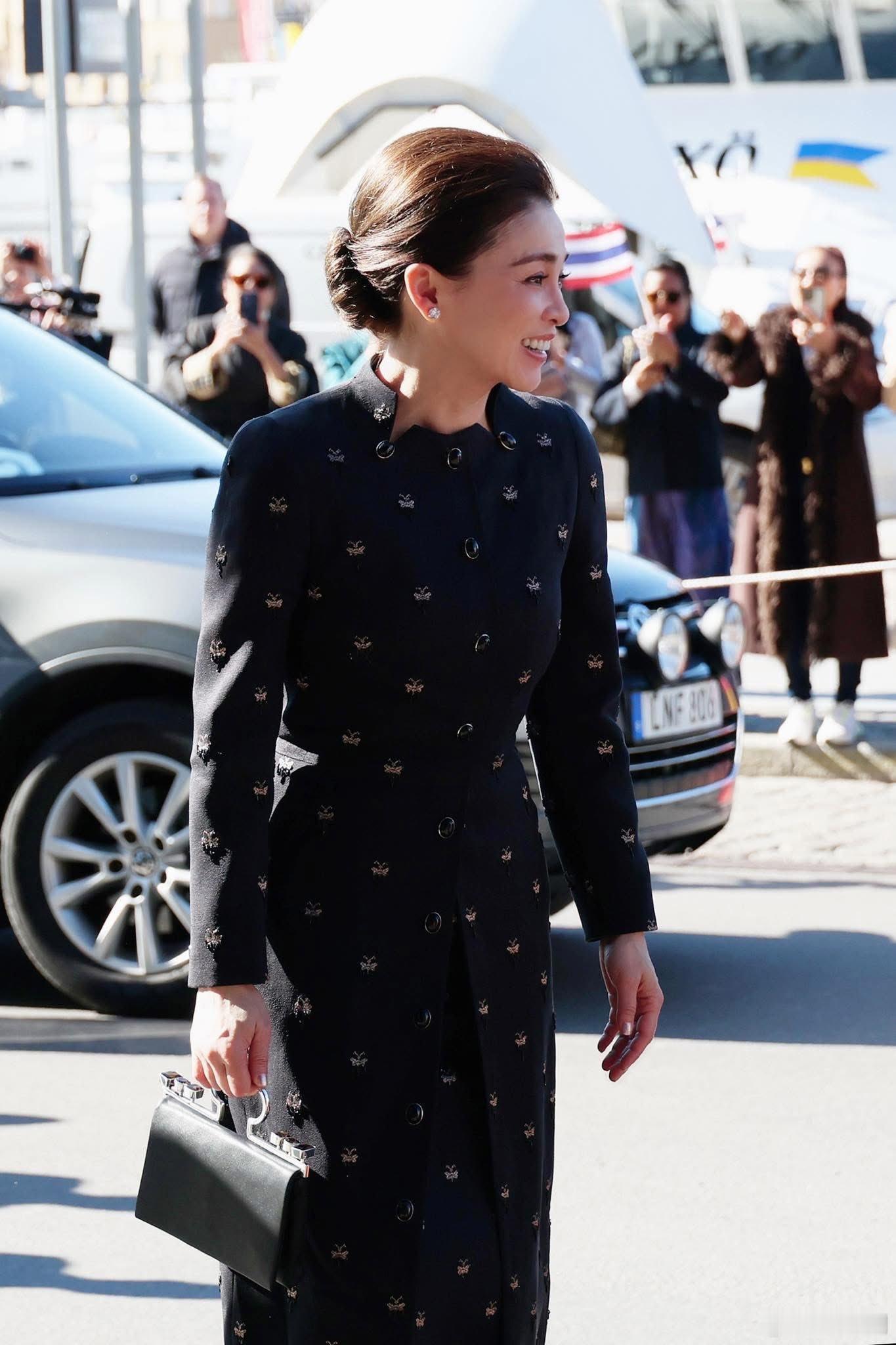 期待苏提达王后佩戴👑啦世界各国王室苏提达王后