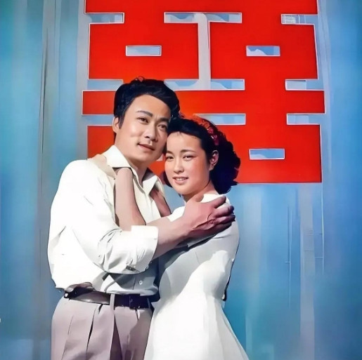 1982年，刘晓庆到南京演出，遇见了正在拍戏的迟志强，晚上几杯酒下肚后，刘晓庆让