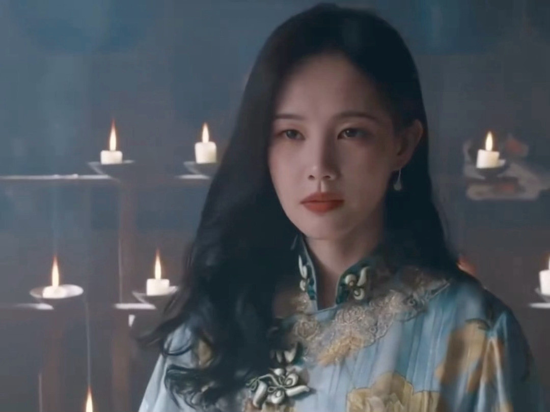 李一桐的臂力还是被低估了李一桐演得青筋暴起谁能想到李一桐这段戏爆发力这么强，发力
