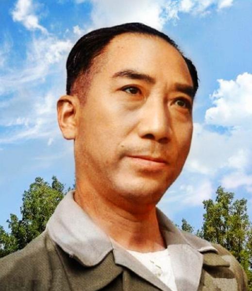 20年代的上海滩，戴笠在赌场赢了20万大洋，被庄家诬陷“出老千”。一把斧头眼看就