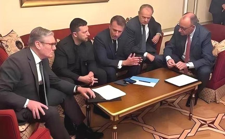 有人说，乌克兰本来生活稳定，结果就因为泽连斯基弄成了这幅光景！换句话说，是泽连斯