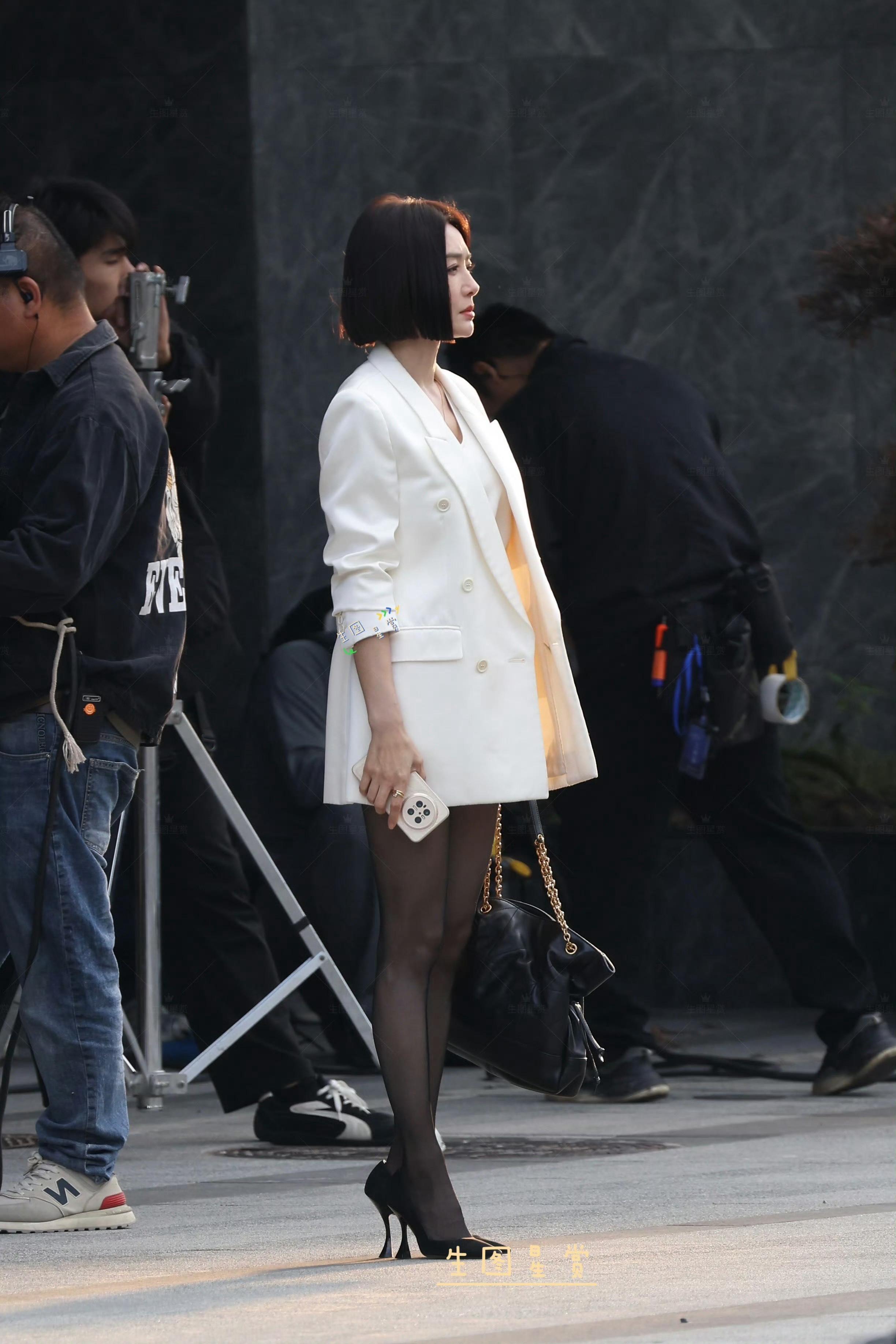 秦岚🖤251023闪耀如她路透生图，黑丝御姐