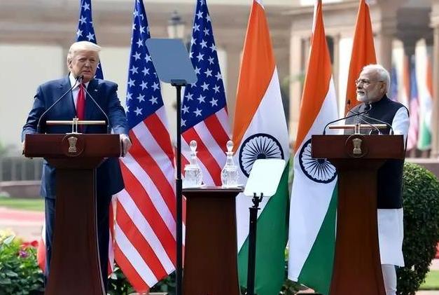 最近南海发生了一场挺戏剧性的“海上大调头”，本来要运往咱们日照港的7艘俄罗斯巨型