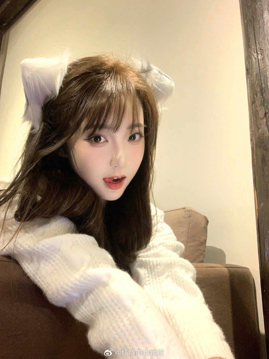 人生真是喵喵又咪咪呀^̳-‧̫•̳^ฅ​​​