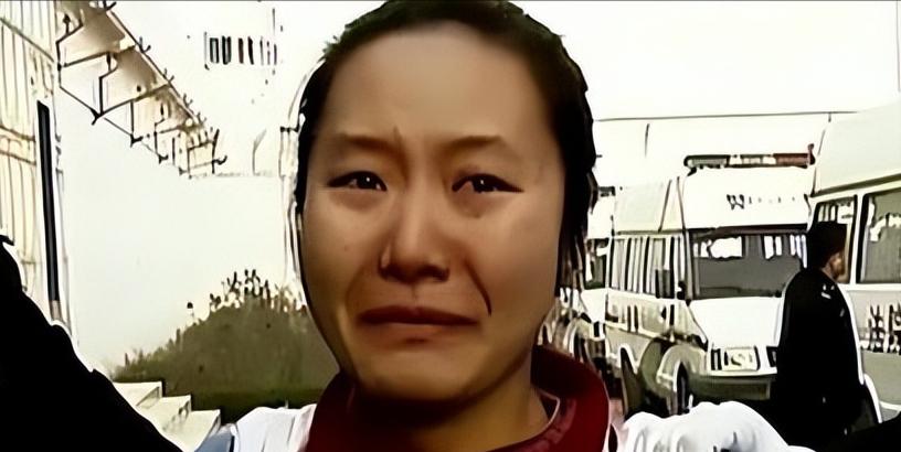 郑州22岁女护士郭爽长期被上司侵犯、胁迫，于是她与17岁男友合谋杀害上司，法庭上