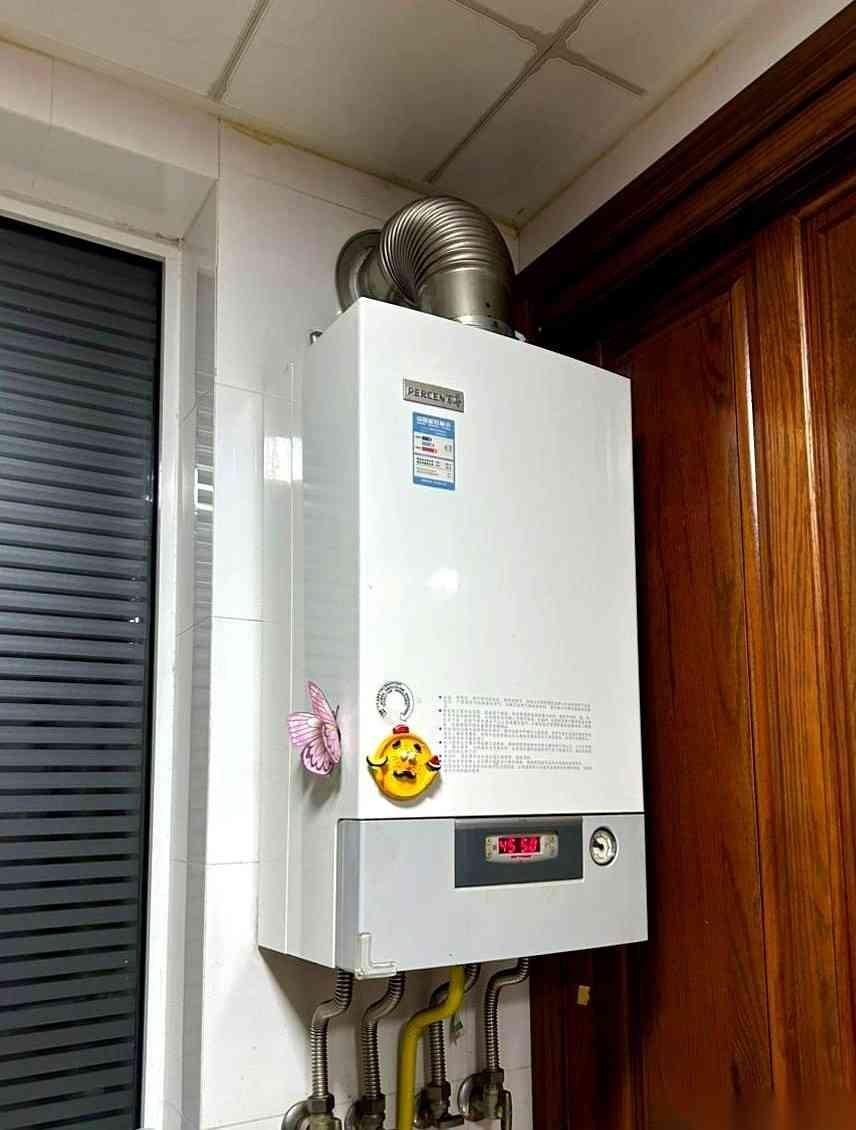 昨天63，今天33。就因为天上多了个太阳。壁挂炉吭哧吭哧烧一晚上，17方气，