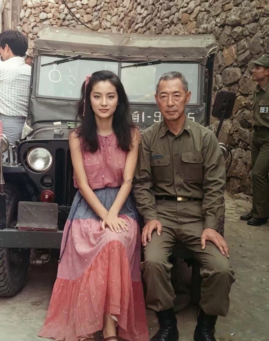 不愧是港姐，林美女真是天仙！