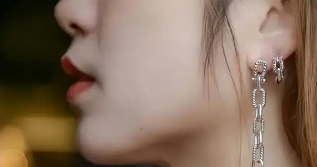 几乎都是假货! 致癌物超标1179倍, 钢印随便刻, 多数人还天天在用