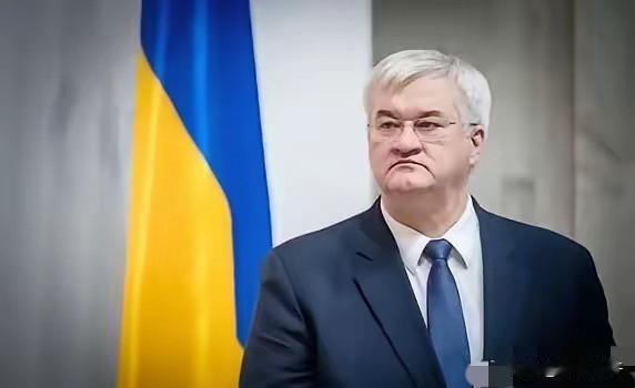 最近，乌克兰副外长基斯利察到中国来了，刚在北京落地，让人有点意外的是，他没急着来