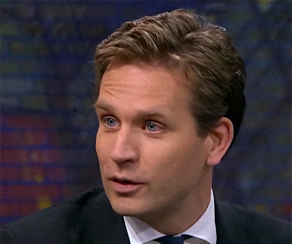 断供36天后，荷兰终于妥协：管理权回归中方，斯霍夫已通告全球。 麻烦看官老爷