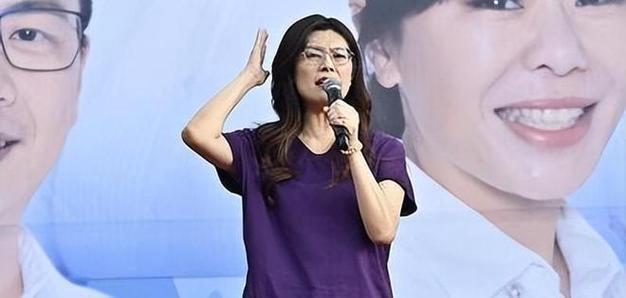 也难怪卢秀燕和侯友谊不愿出席典礼！ 2025年11月1日，台北市的国民党主席