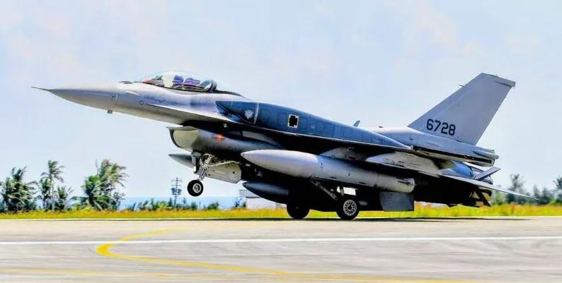 不得不承认，F-16V确实有一点歼-10C都不及的地方，那就是航程！F-16