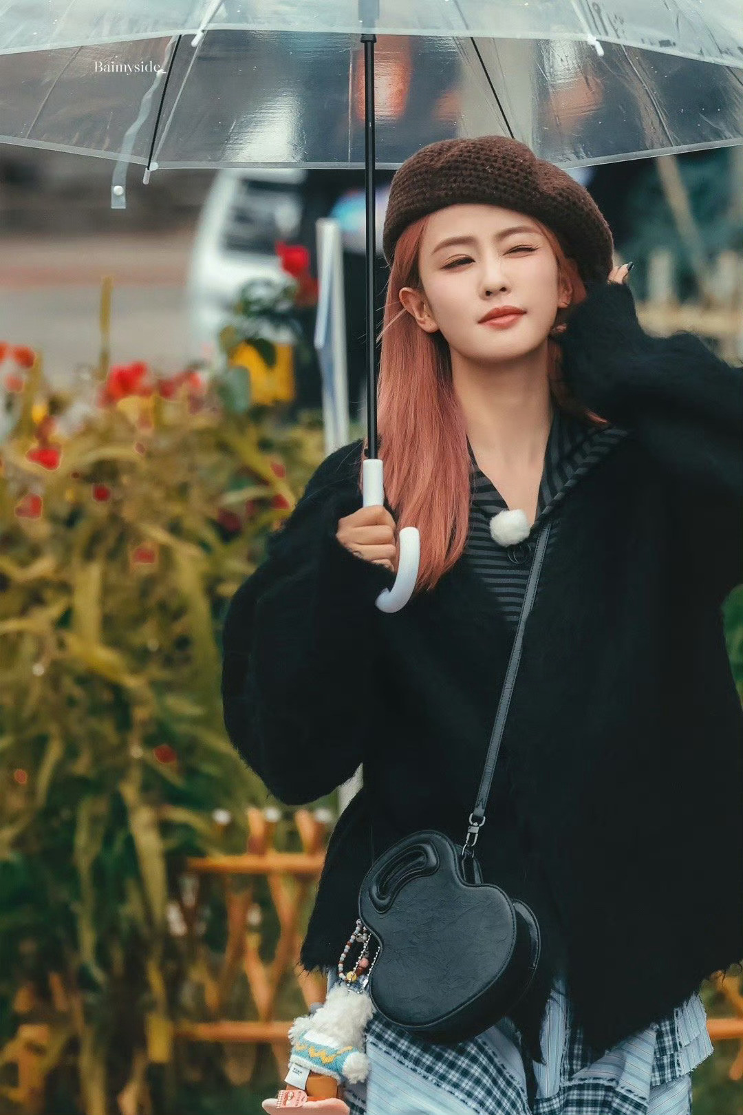 白鹿奔跑吧这几张好郑书意，能再来个都市剧吗[爱心]​​​