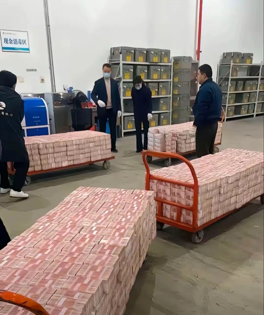 在这里打扫卫生，会不会捡到钱。