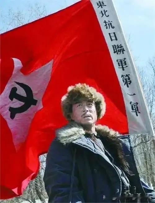 杨靖宇将军于1957年9月25日按元帅规格安葬。毛泽东、周恩来、刘少奇、朱德