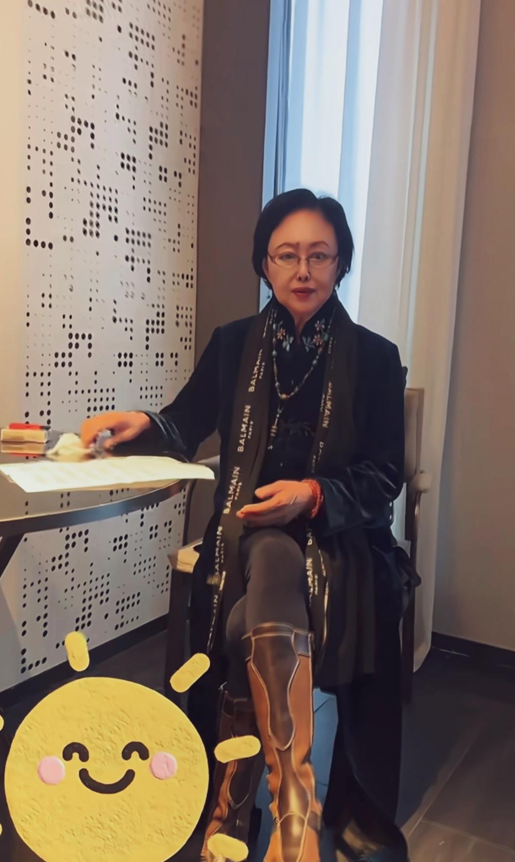 瑞士籍华人斯琴高娃这美颜一开仍是资深美女！#斯琴高娃#