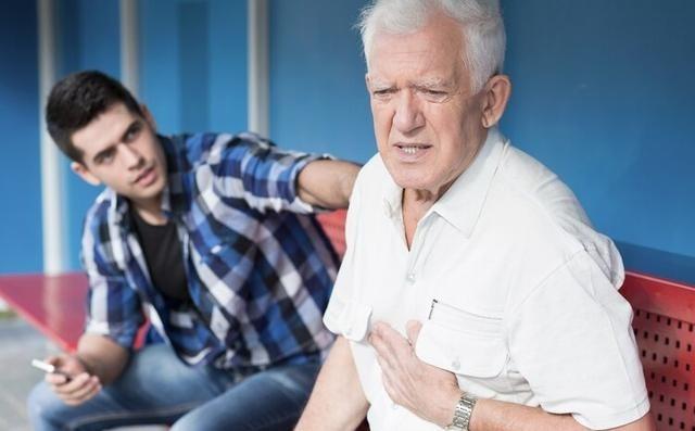 很多人不知道，血管的健康状态可能与早晨的第一顿饭密切相关。一些常见的早餐选择，尤