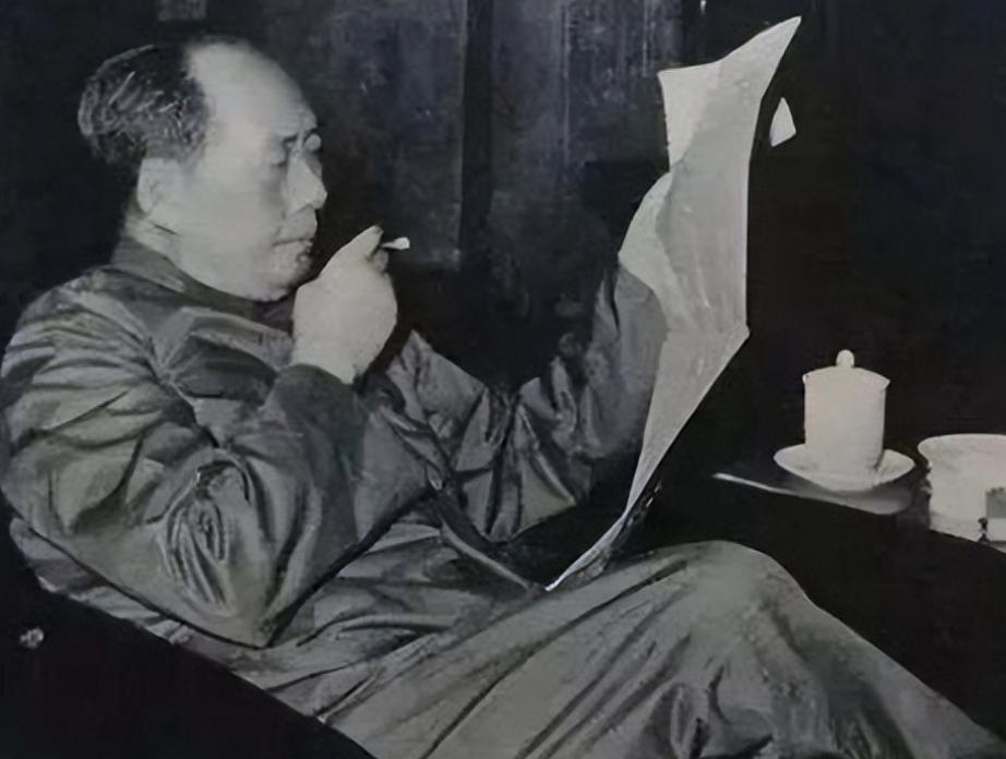 1957年在上海探望林彪后，毛主席更加确定道：林彪养病8年，就是心病啊.....