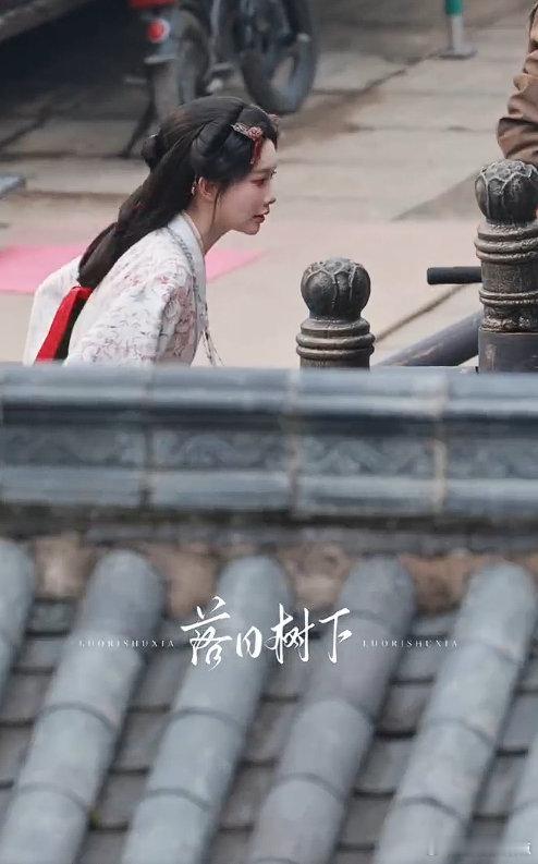 孟子义孟子义生病只休息了一天孟子义生病后复工孟子义真的太努力了，昨天身体不适休