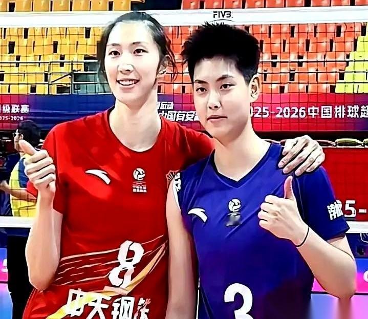 把你打趴下，你还得排着队跟人家合影。真的，我第一次见这种场面。吴梦洁一个人，